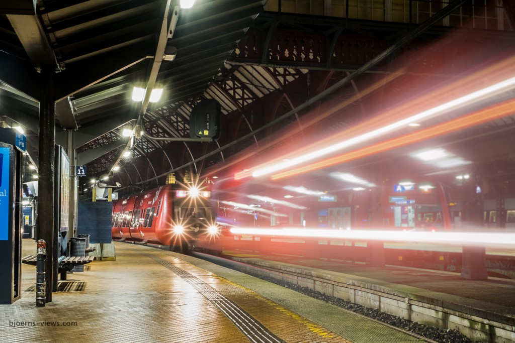 Abfahrt am S-Bahn Gleis